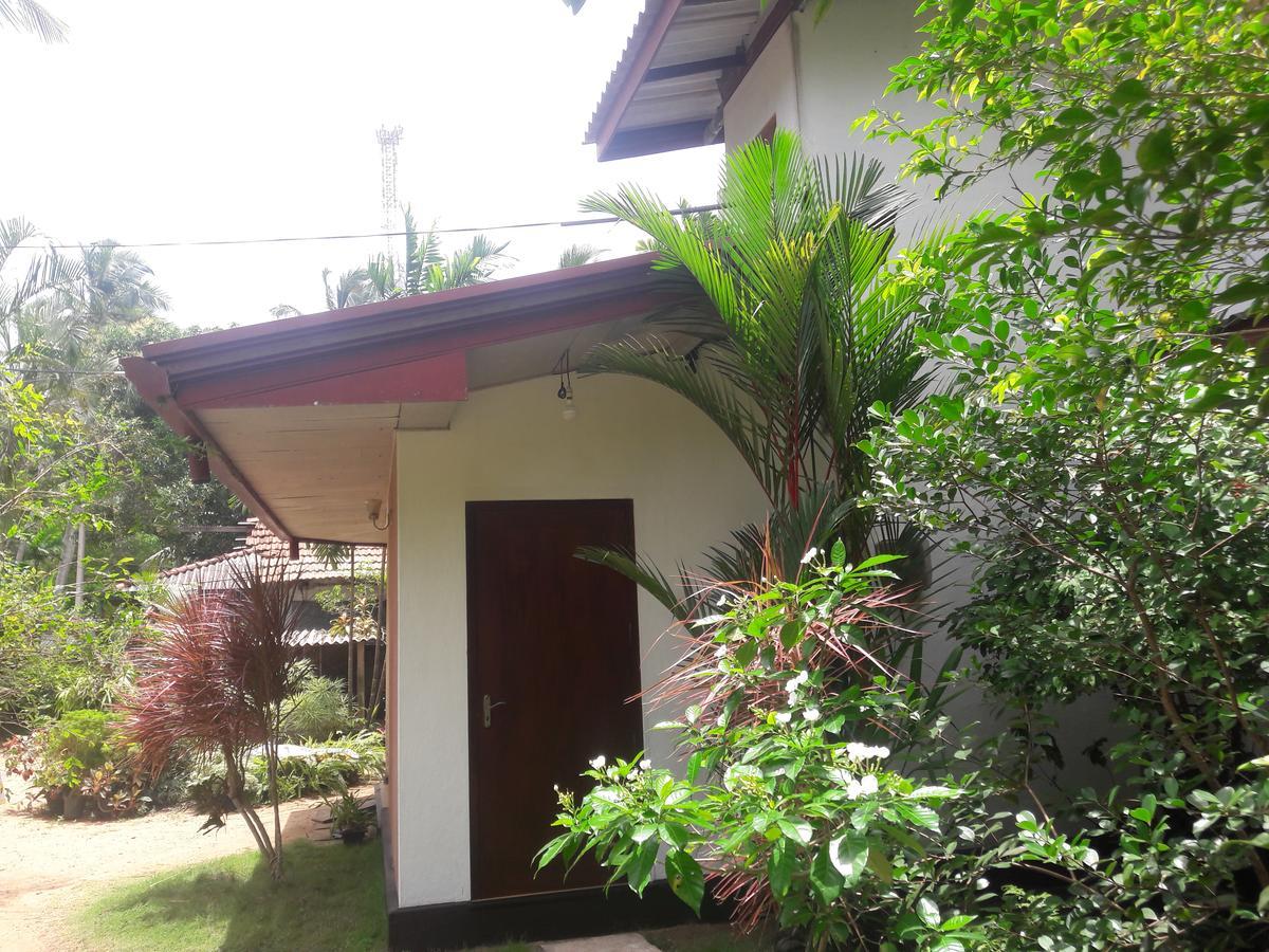 Sisanda Residence Bentota Extérieur photo